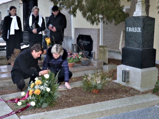 Pietní akt u hrobu Františka Bolecha